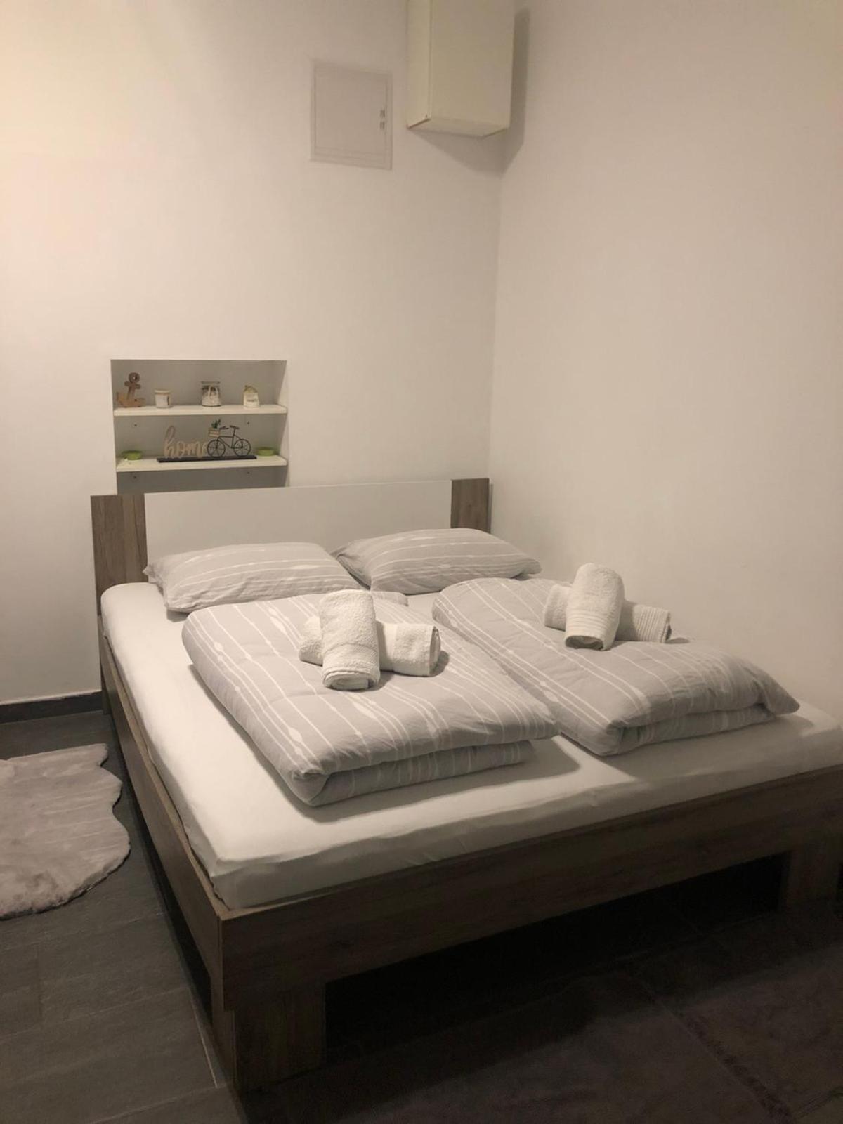 Apartment Deni Πούλα Δωμάτιο φωτογραφία